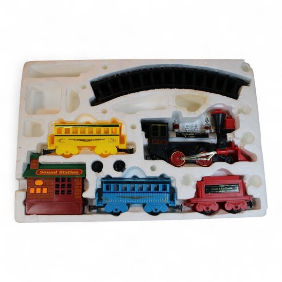 Battery Operated Western Special Train Set With Sound Station & Tracks - Picture 3 of 10